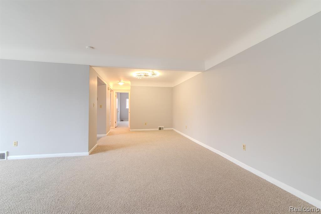 487 N Eton Street Property Photo 3