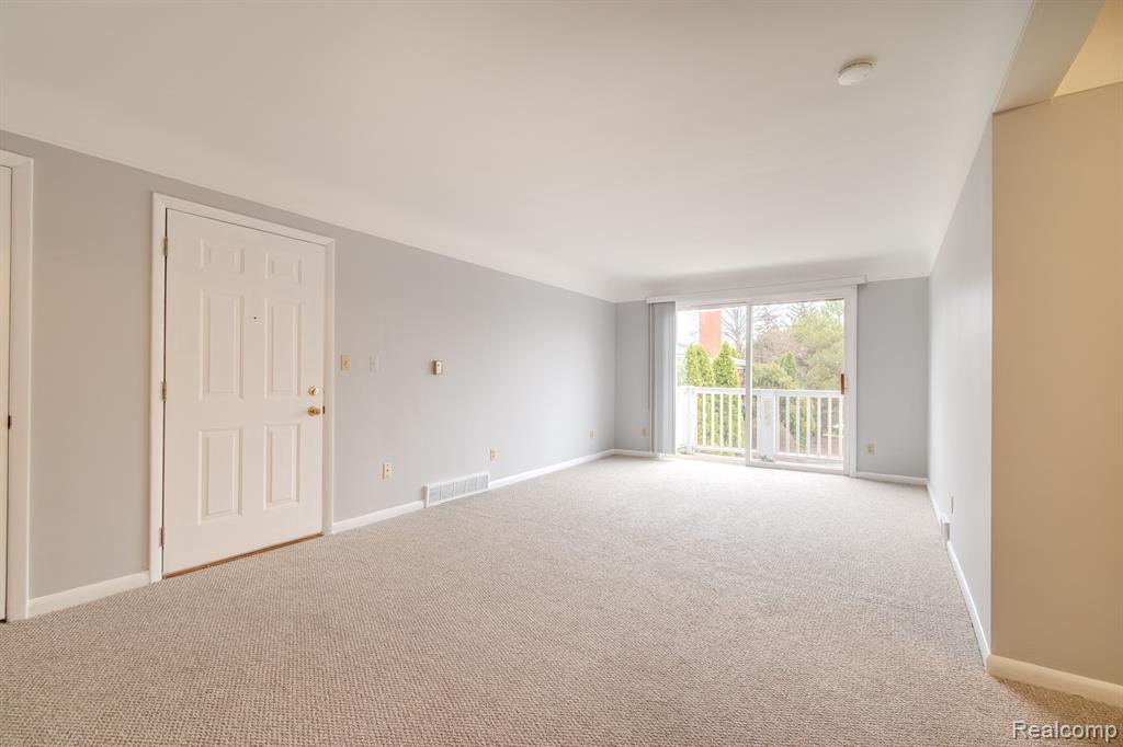 487 N Eton Street Property Photo 6