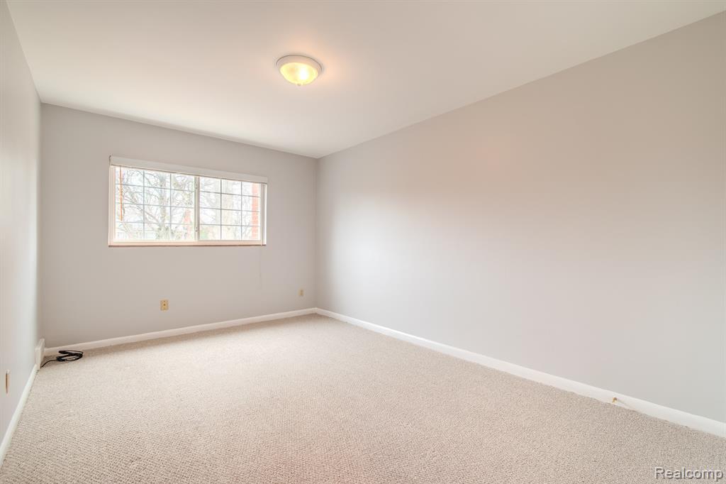 487 N Eton Street Property Photo 9