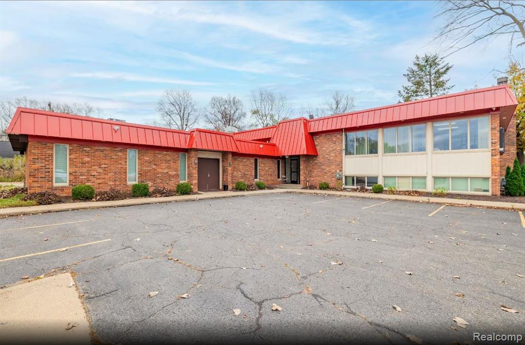 2177 Orchard Lake Road