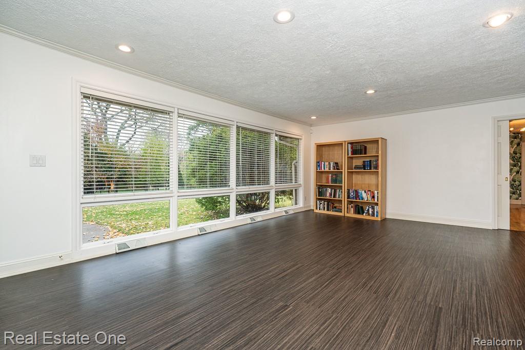 509 Walbridge Drive Property Photo 35