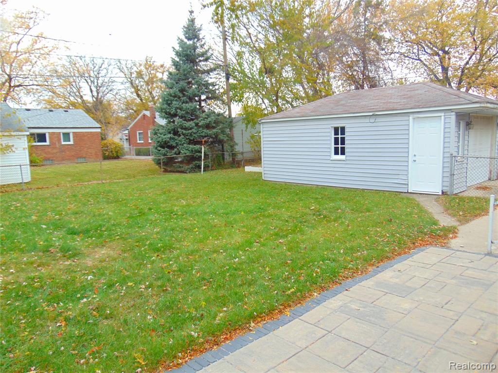 11201 Haller Street Property Photo 5