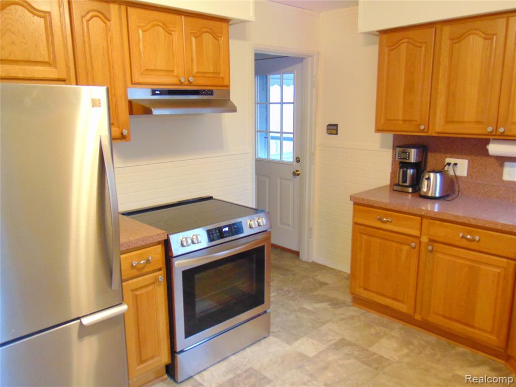 11201 Haller Street Property Photo 10