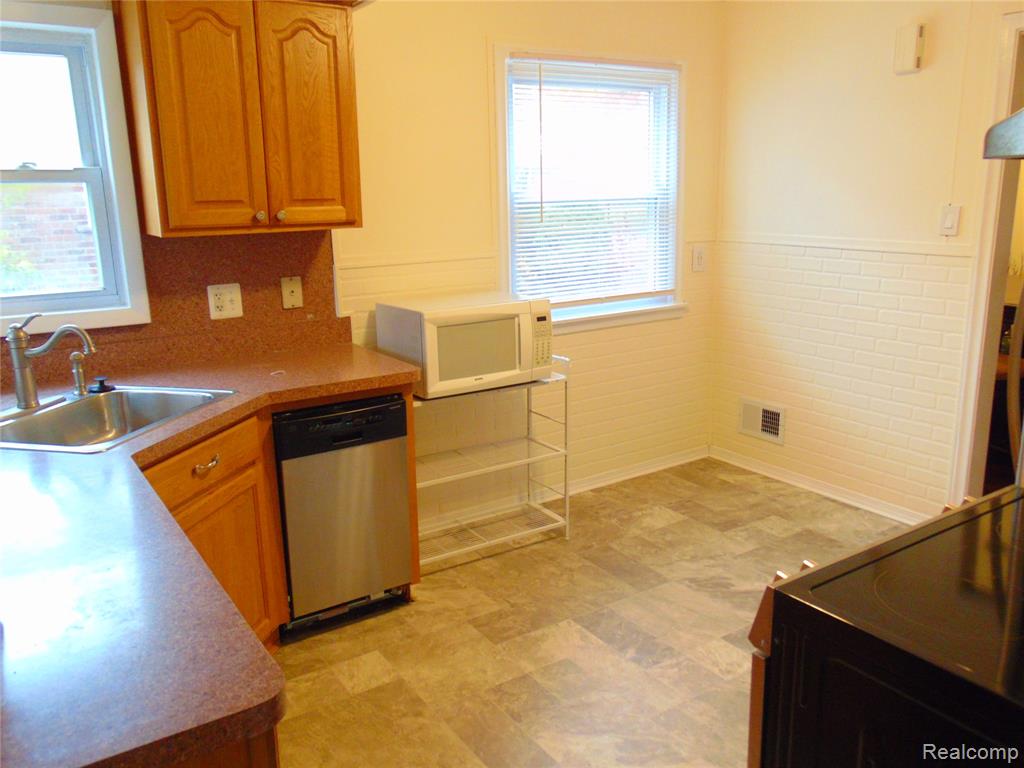 11201 Haller Street Property Photo 23
