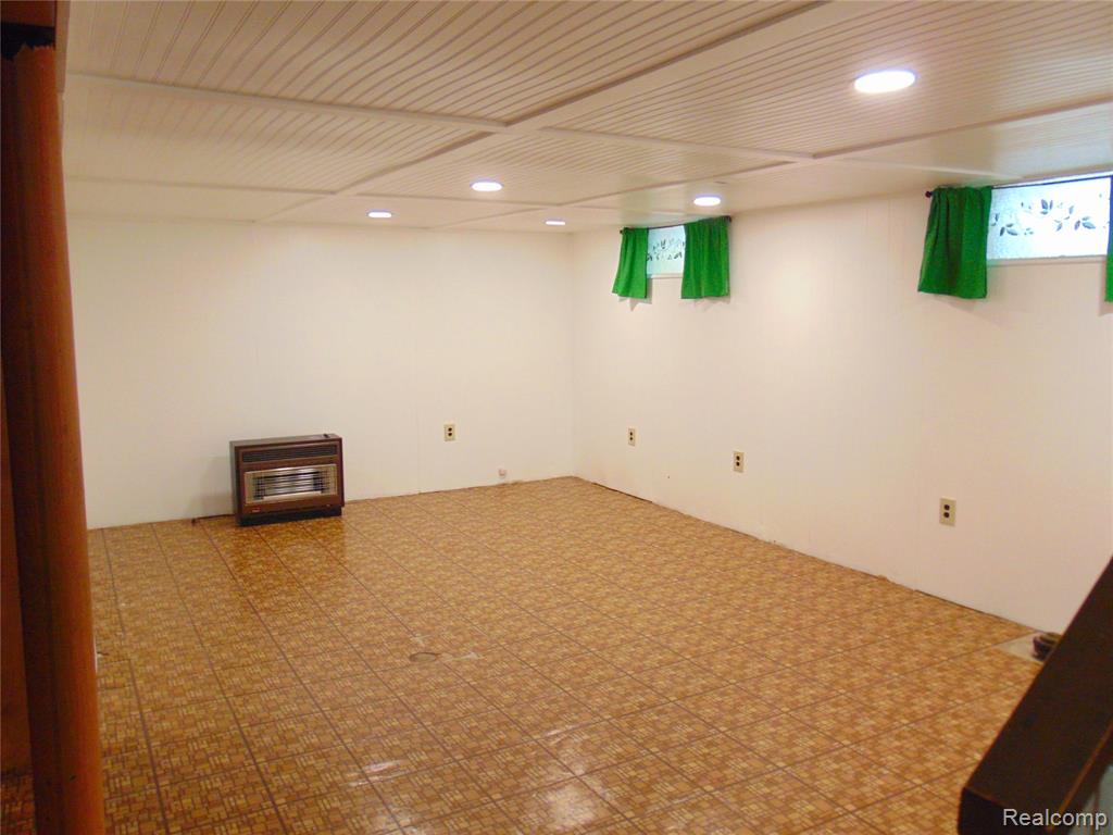11201 Haller Street Property Photo 24