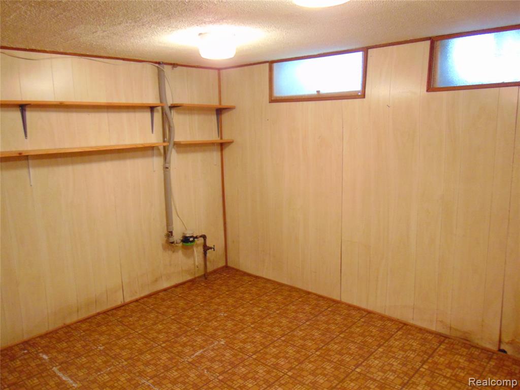 11201 Haller Street Property Photo 27