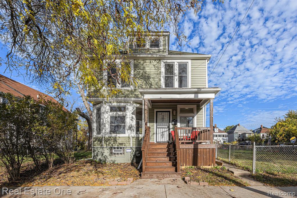 2532 Canton Street Property Photo 1