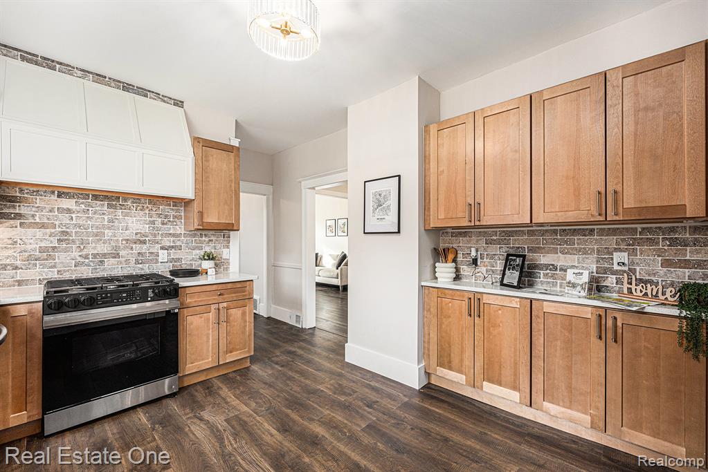 2532 Canton Street Property Photo 11