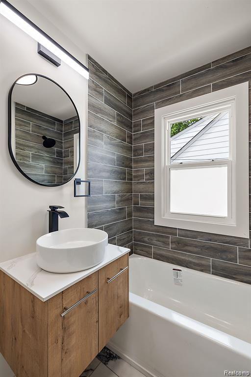 310 E Harry Avenue Property Photo 16