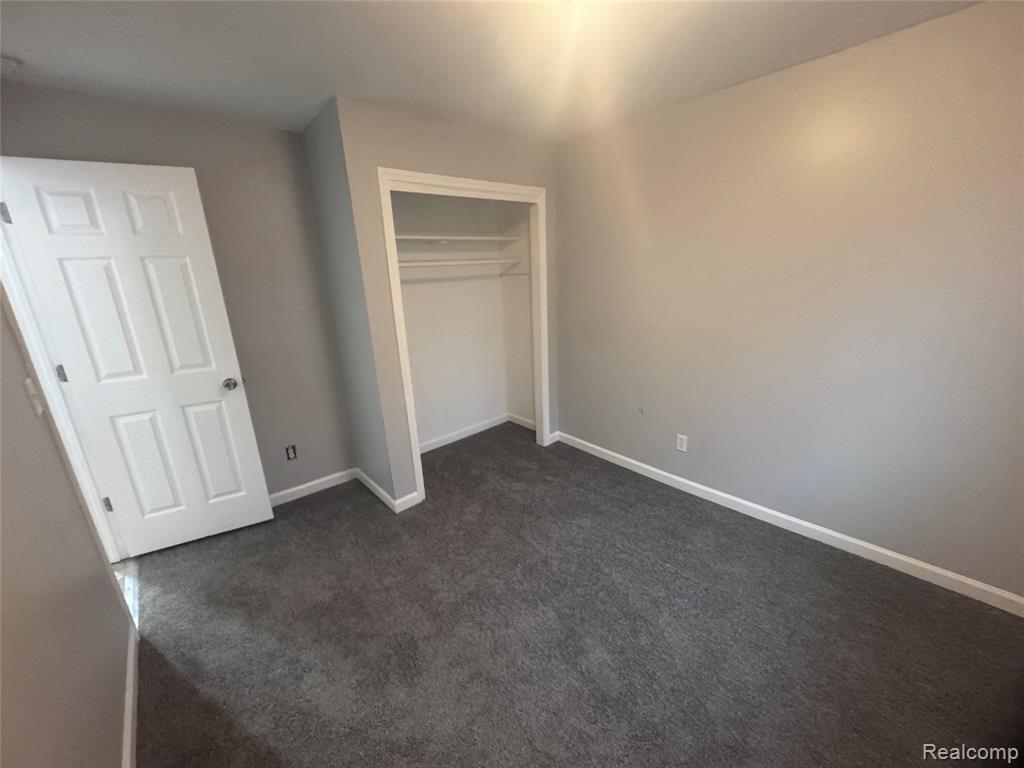 20940 Wellington Avenue Property Photo 8