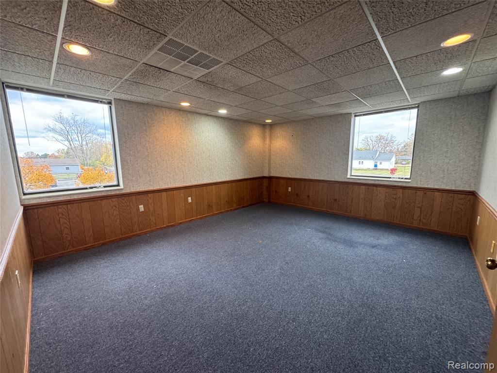 2503 S Linden Property Photo 2