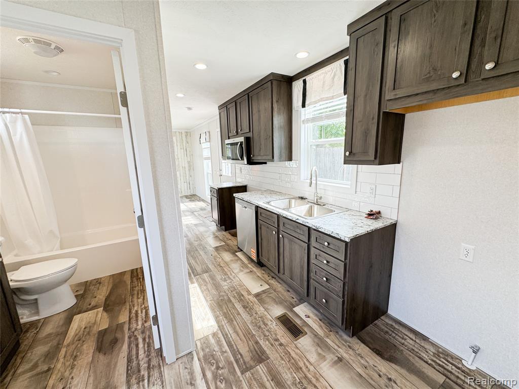 44 Retreat Way Property Photo 2