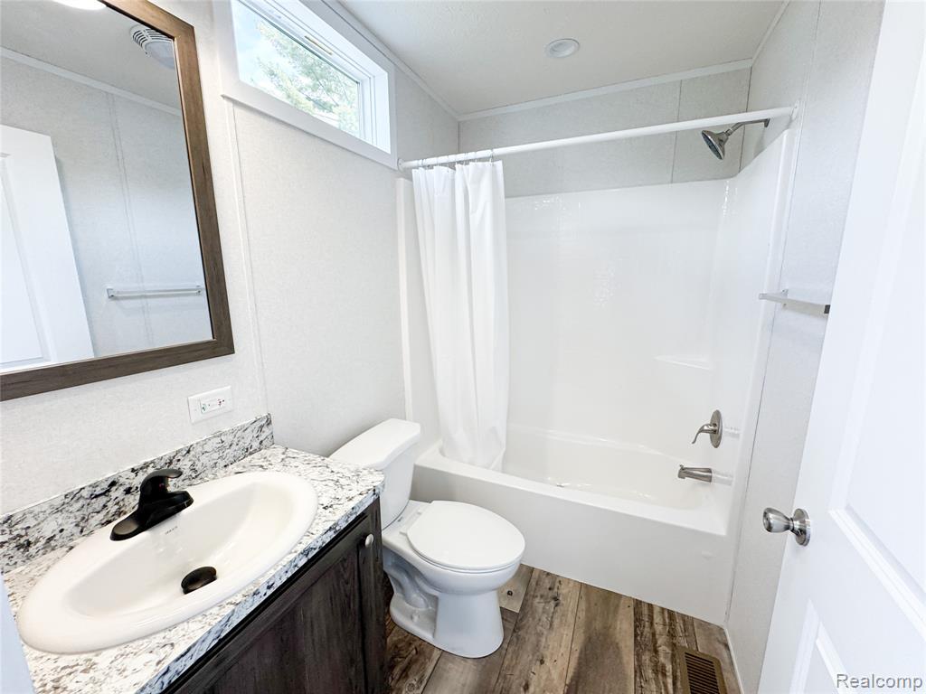 44 Retreat Way Property Photo 4