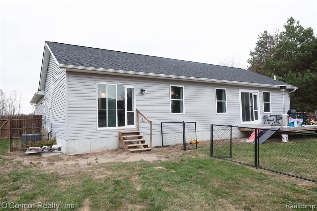 2007 Edward Lane Property Photo 28