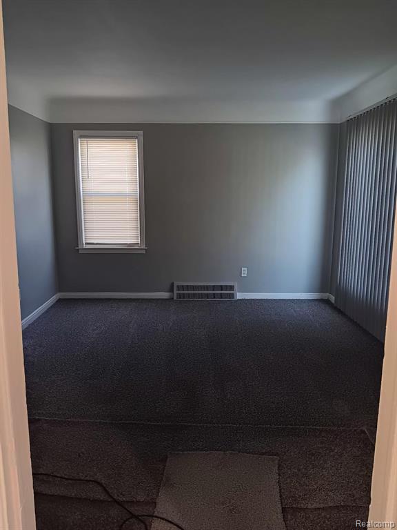 9251 Plainview Property Photo 3
