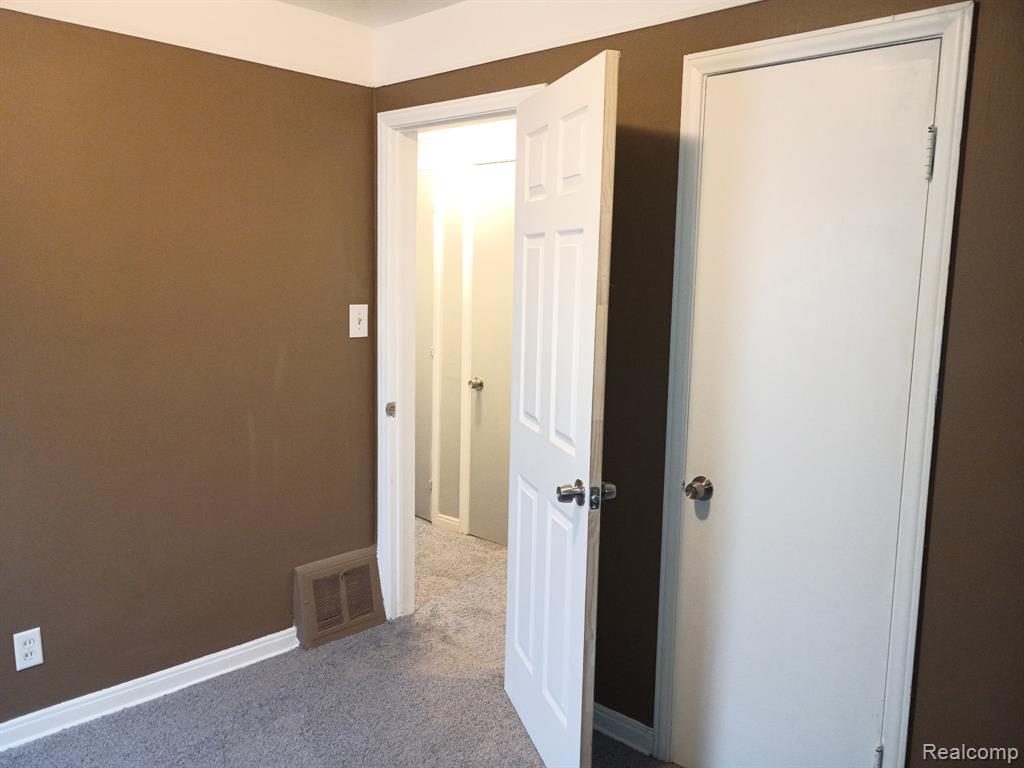 9251 Plainview Property Photo 12