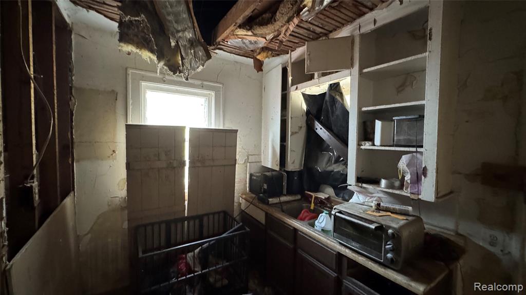 15039 Mapleridge Street Property Photo 18