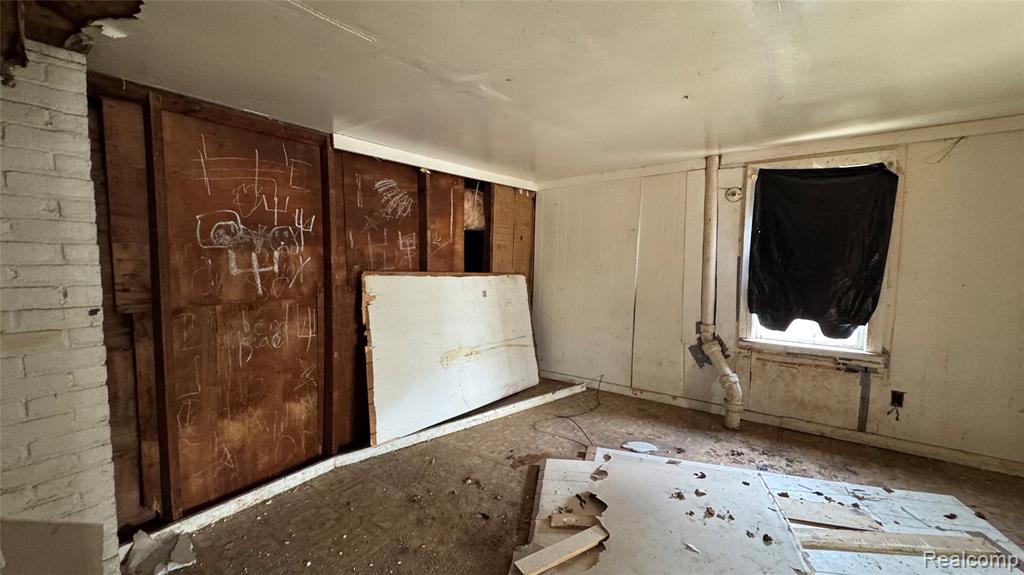 15039 Mapleridge Street Property Photo 20