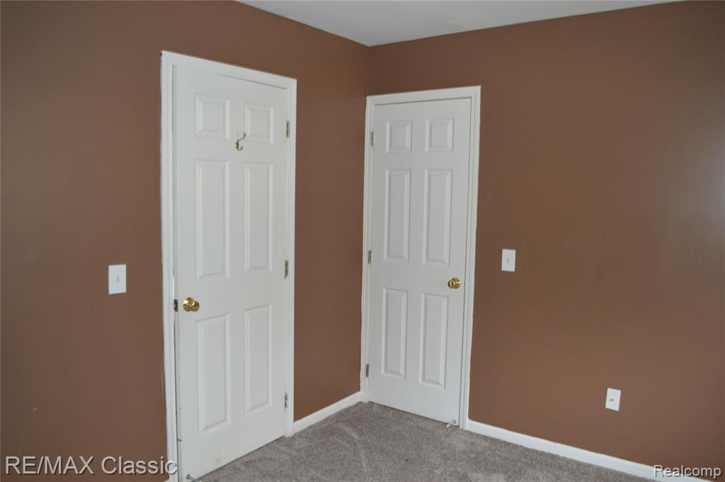 40433 Bluesprings Court Property Photo 2