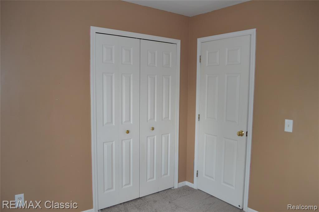 40433 Bluesprings Court Property Photo 4