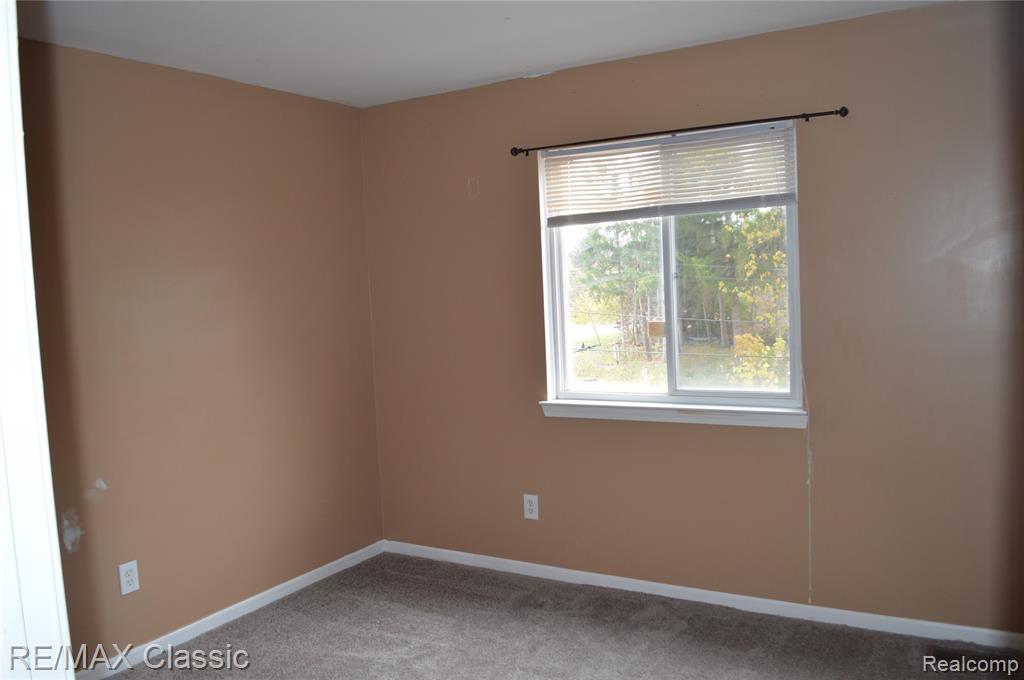 40433 Bluesprings Court Property Photo 5