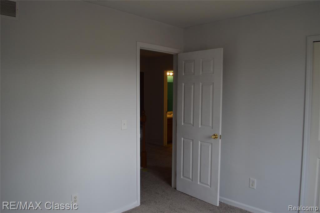 40433 Bluesprings Court Property Photo 6