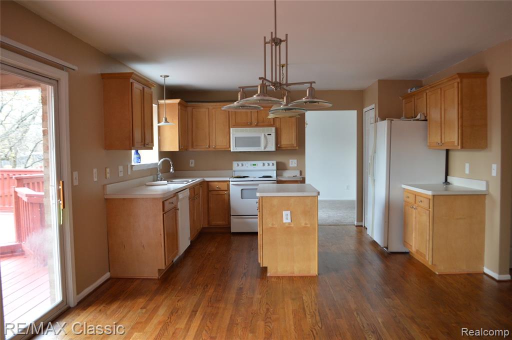 40433 Bluesprings Court Property Photo 16