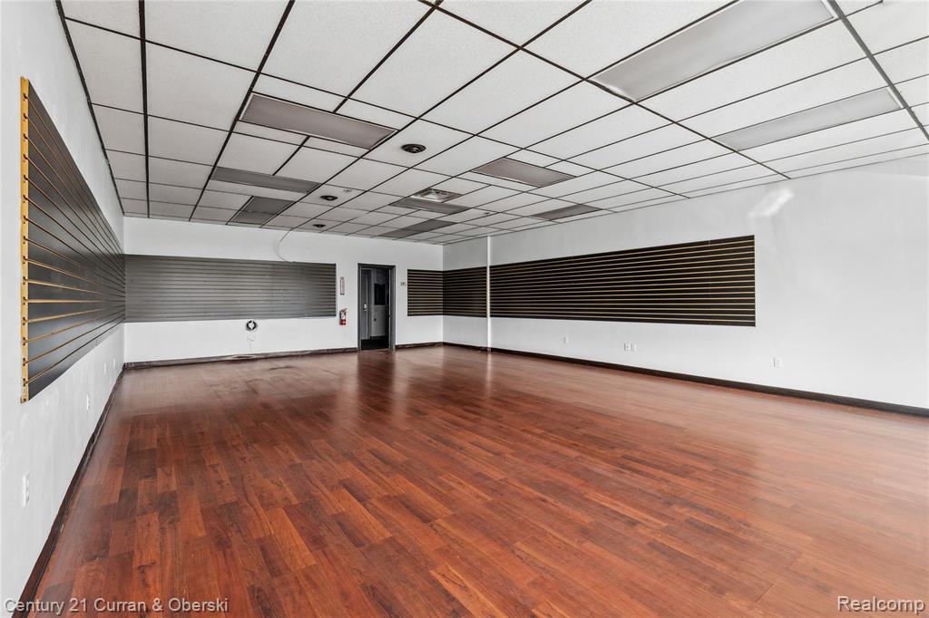 18708 Eureka Property Photo 8