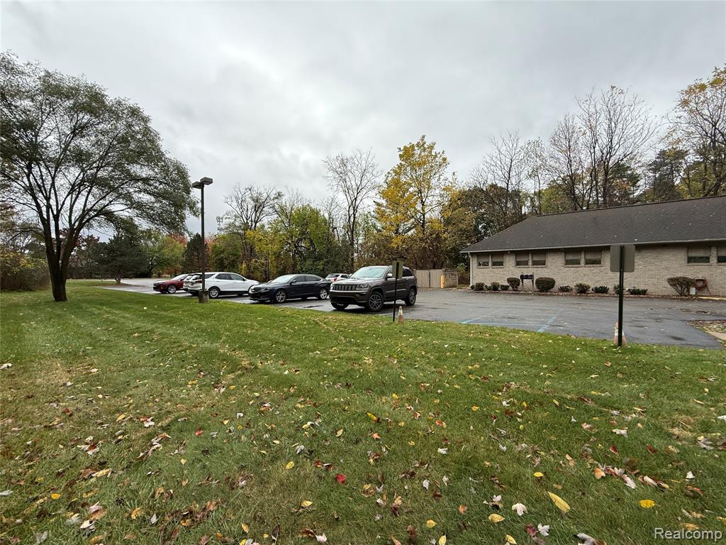3380 Beecher Road Property Photo 4