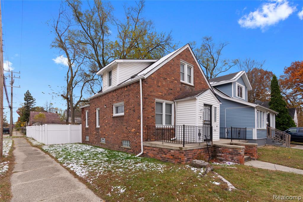 16252 Coyle Street Property Photo 1