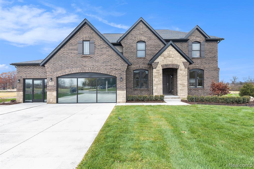 71608 Hidden River Drive Property Photo 1