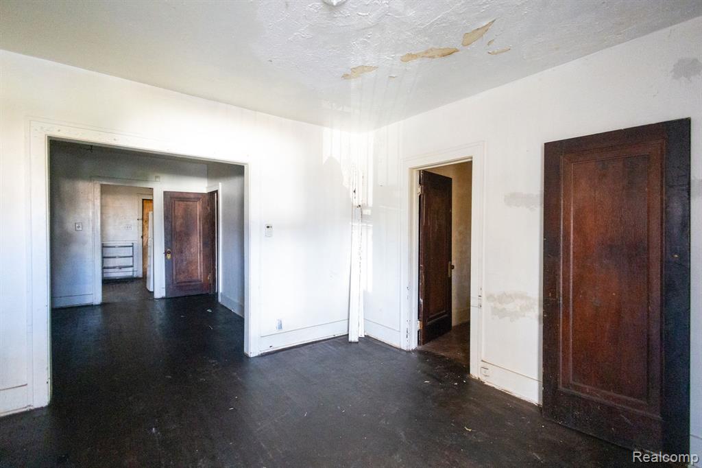 7505 Prairie Street Property Photo 4