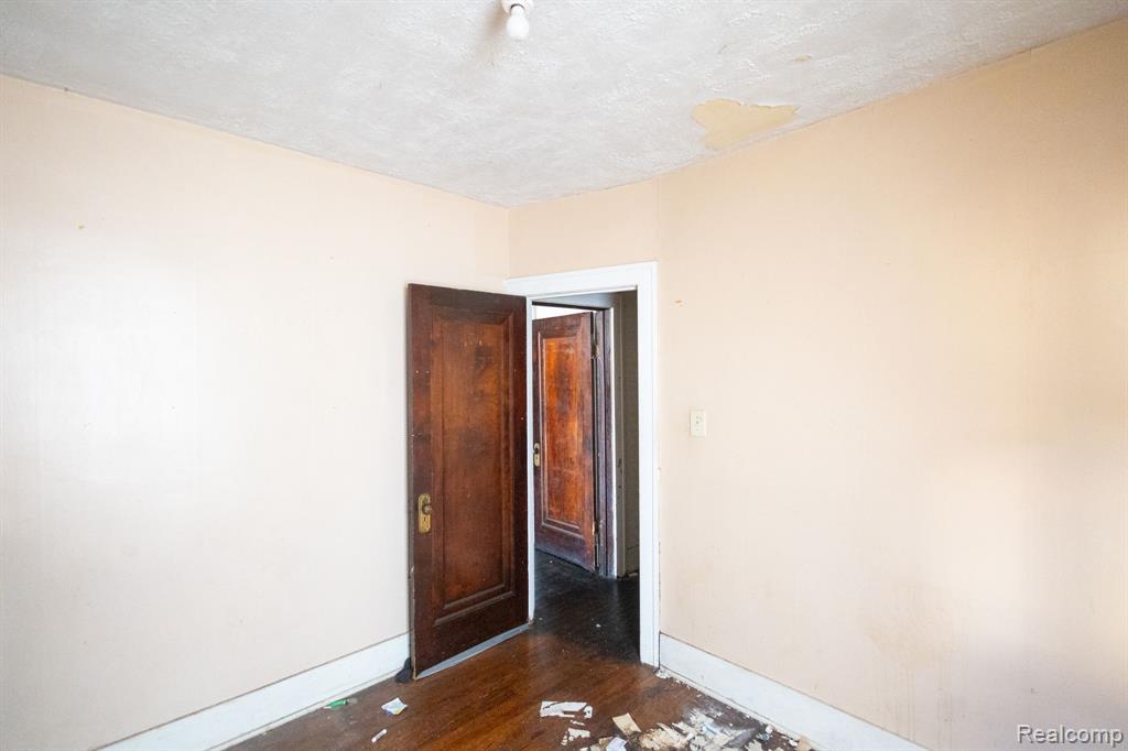 7505 Prairie Street Property Photo 8