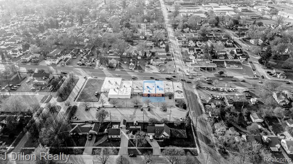 4621 & 4615 S Wayne Road Property Photo 8