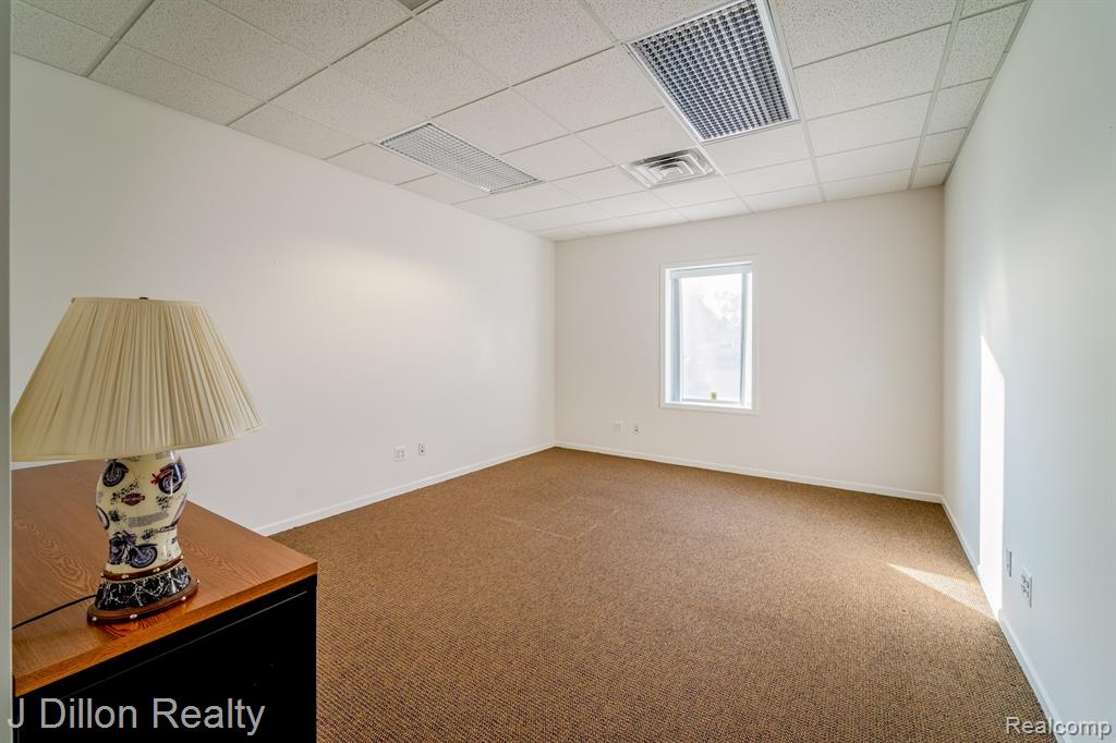 4621 & 4615 S Wayne Road Property Photo 29