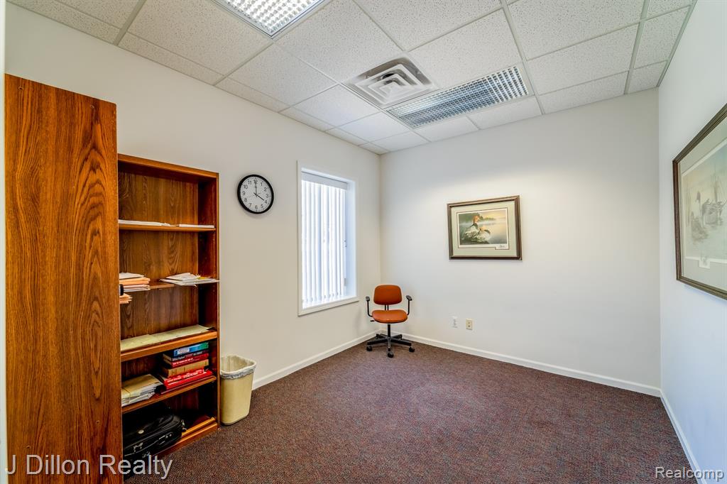 4621 & 4615 S Wayne Road Property Photo 31