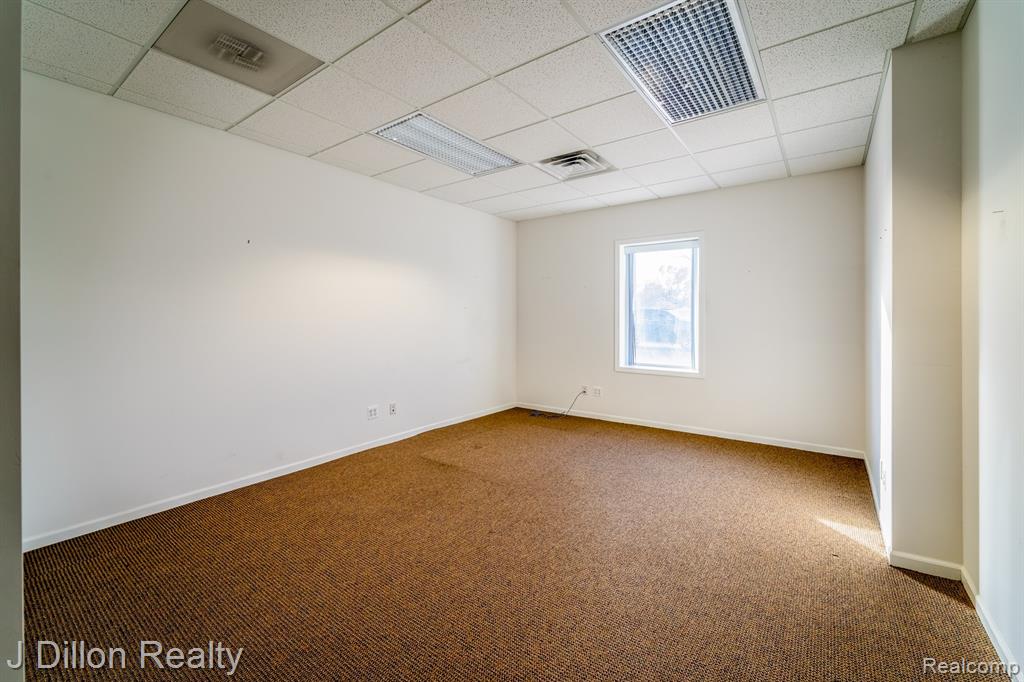 4621 & 4615 S Wayne Road Property Photo 35