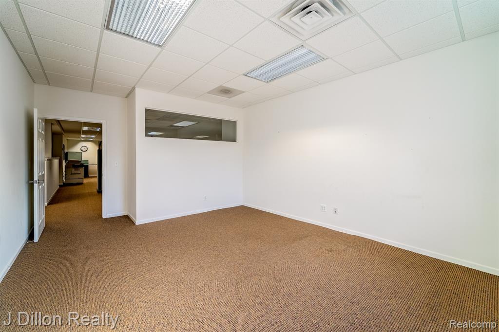 4621 & 4615 S Wayne Road Property Photo 36