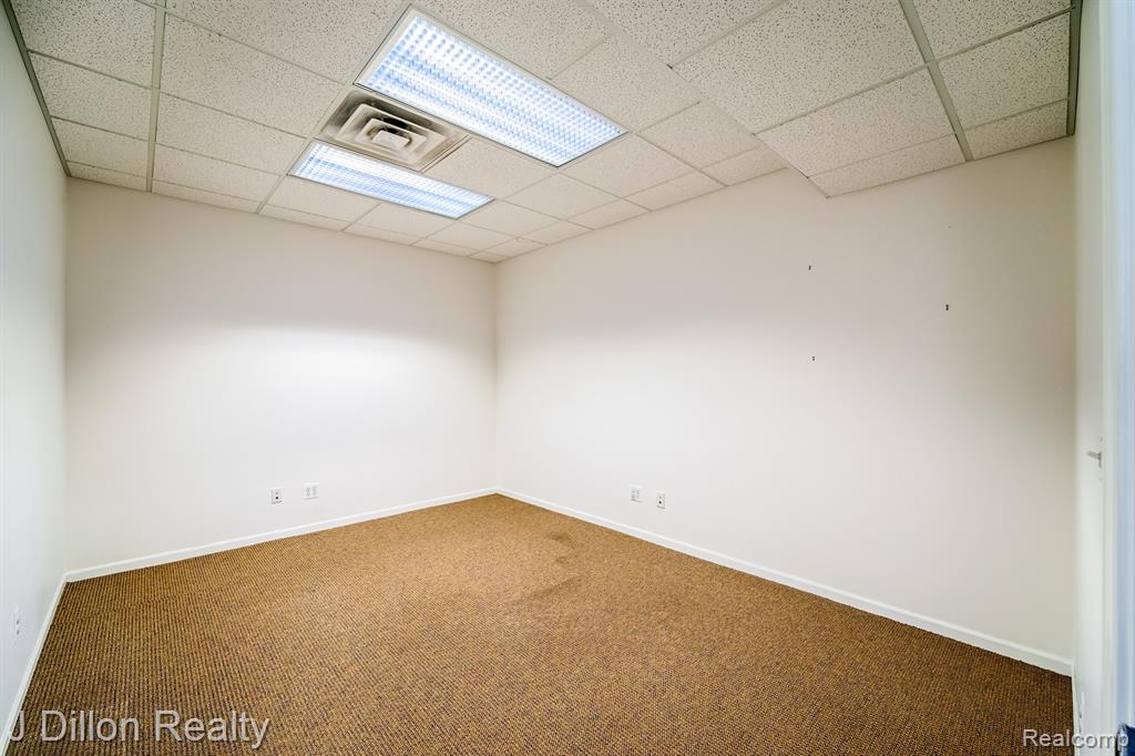 4621 & 4615 S Wayne Road Property Photo 42