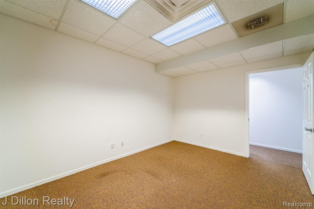 4621 & 4615 S Wayne Road Property Photo 43