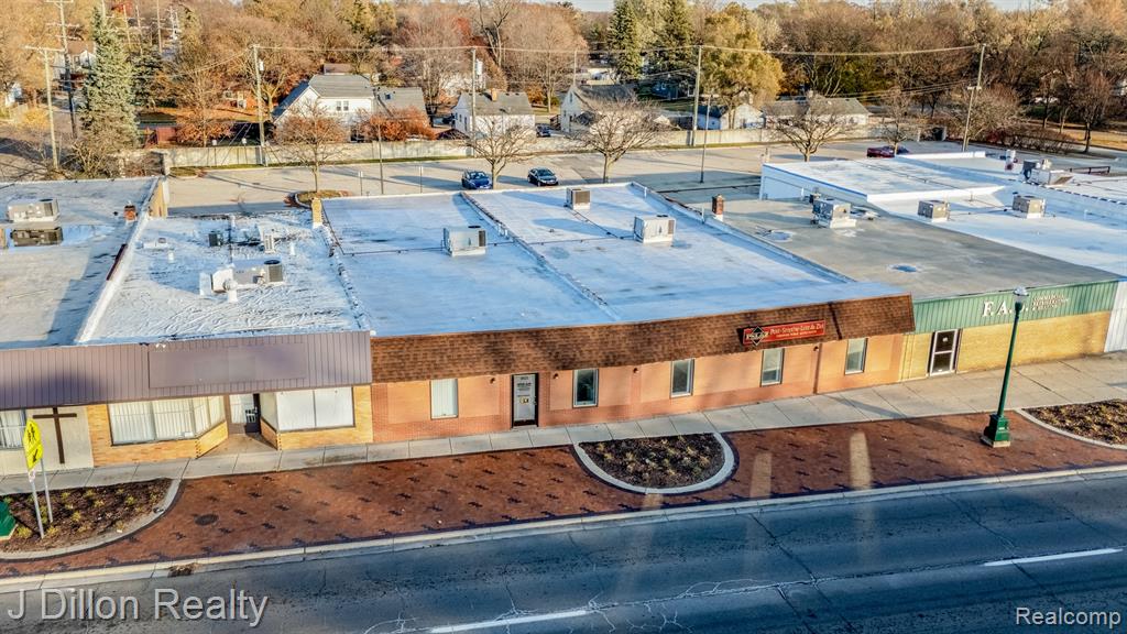 4621 & 4615 S Wayne Road Property Photo 62