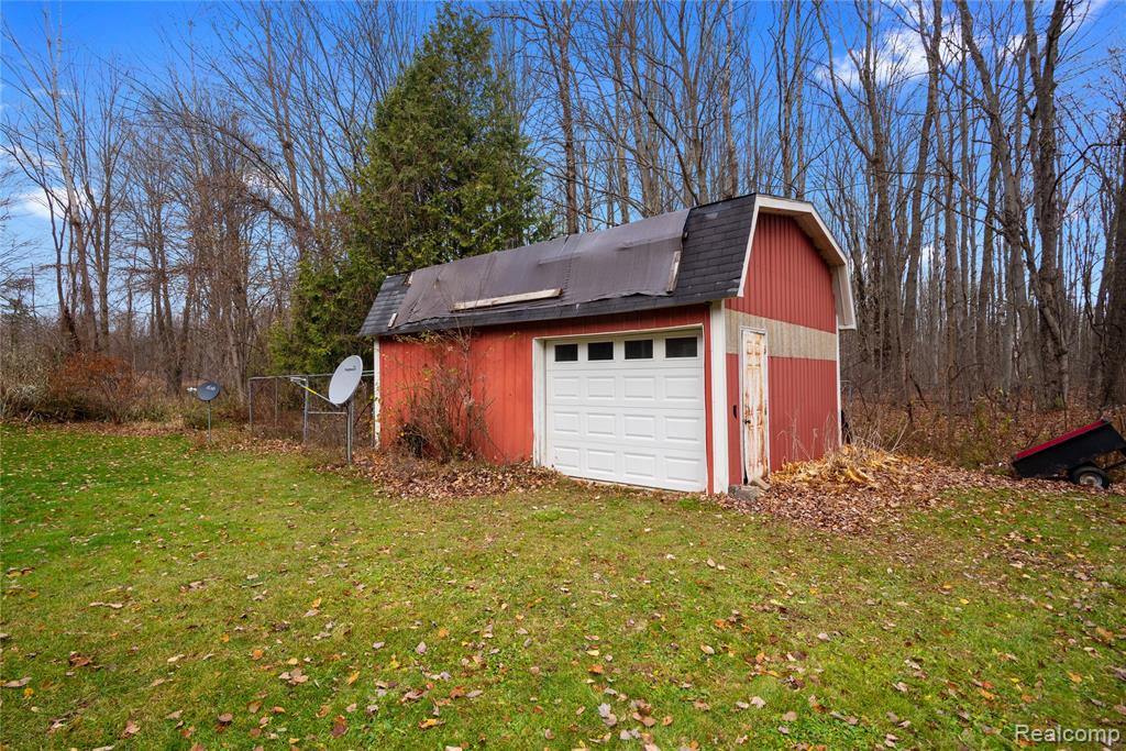 2222 Loree Road Property Photo 41