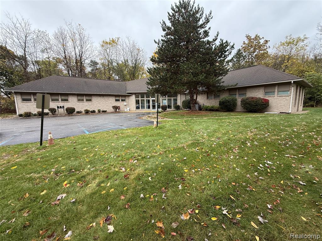 3380 Beecher Road Property Photo 1
