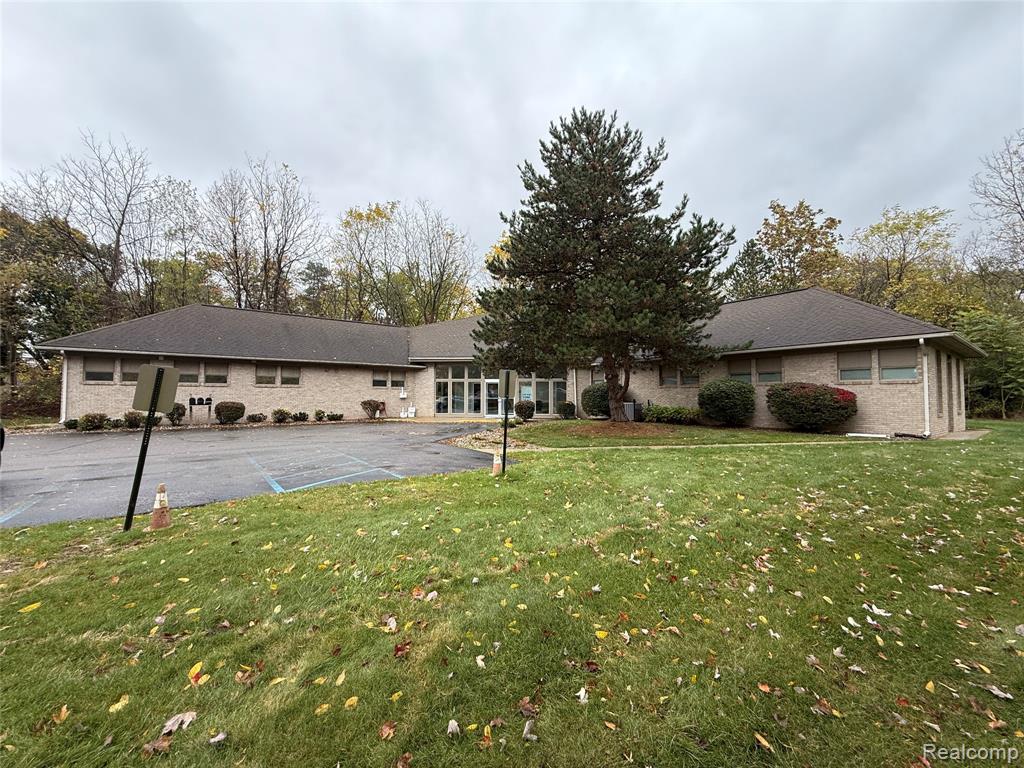 3380 Beecher Road Property Photo 3