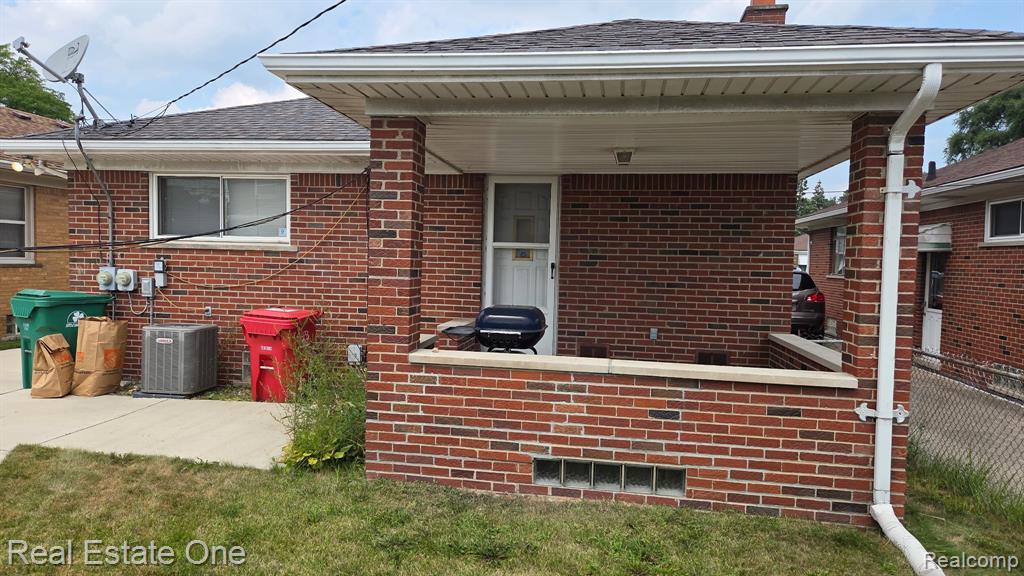 17050 Stricker Avenue Property Photo 3
