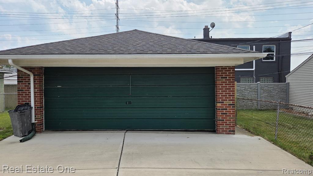 17050 Stricker Avenue Property Photo 5