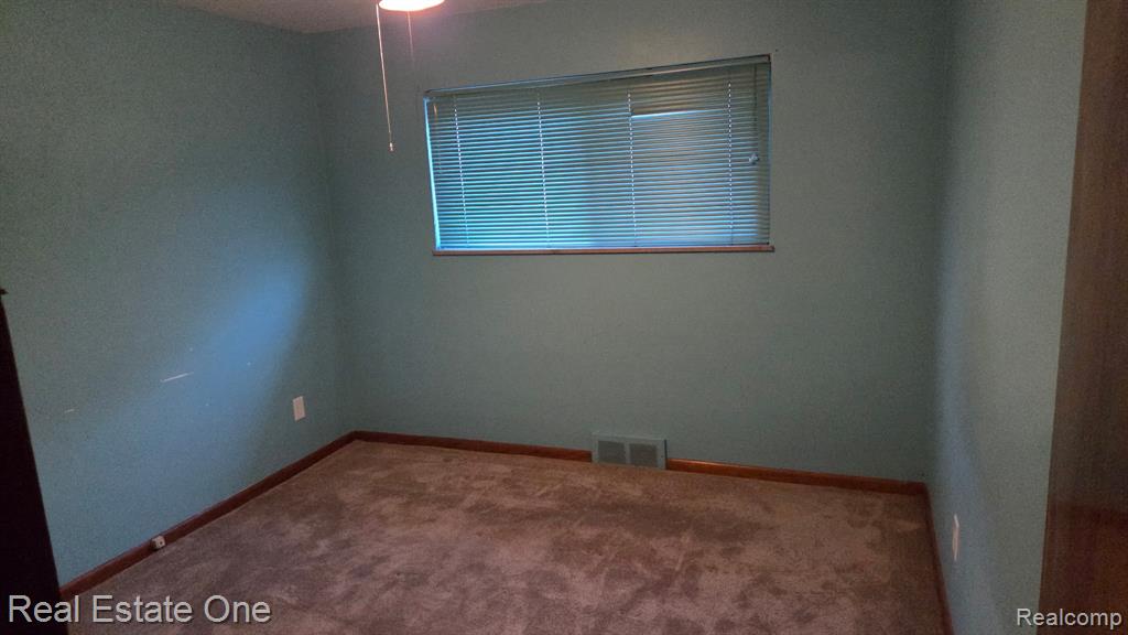 17050 Stricker Avenue Property Photo 18