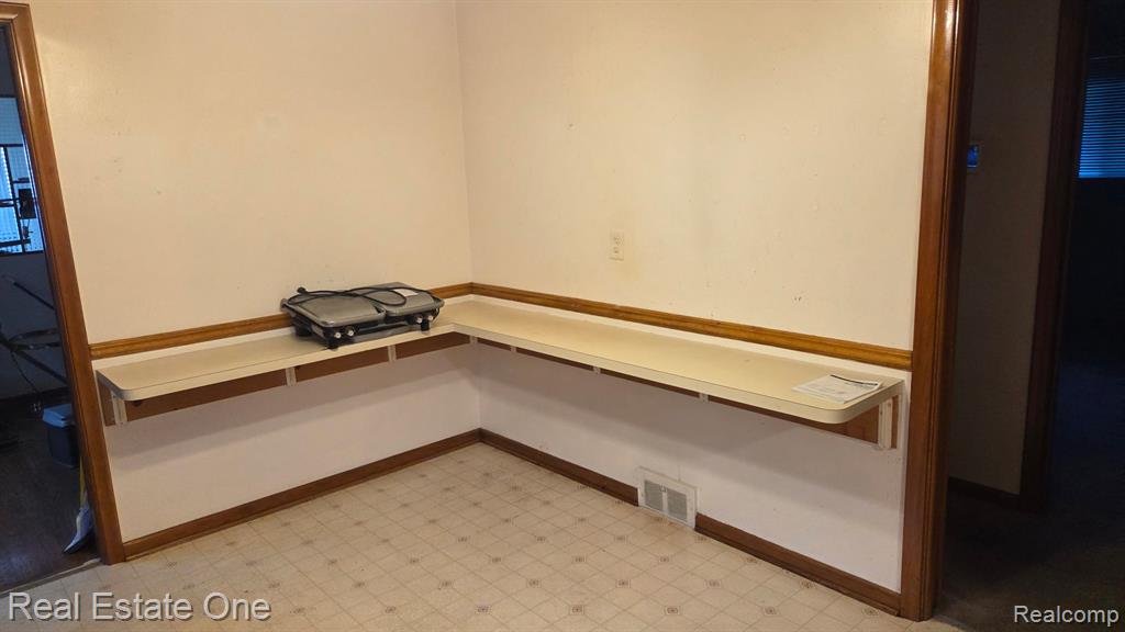 17050 Stricker Avenue Property Photo 19