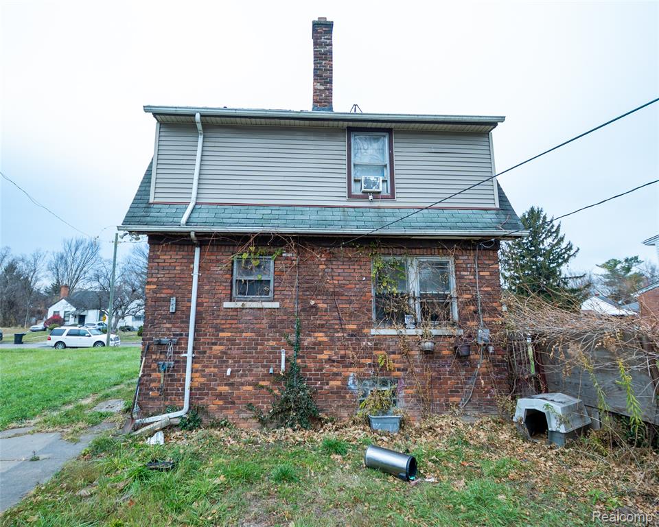 12058 Montrose Street Property Photo 3