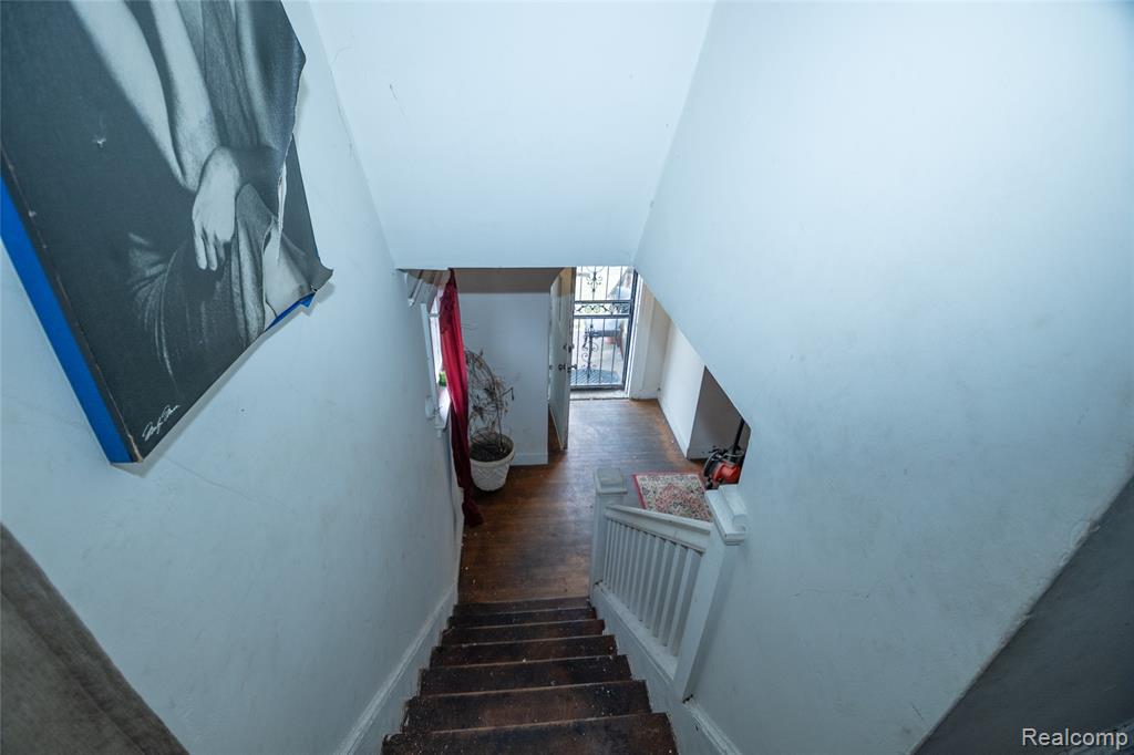 12058 Montrose Street Property Photo 13